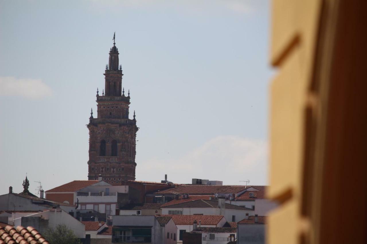Apartamento Plaza de Toros Jerez De Los Caballeros Exterior foto
